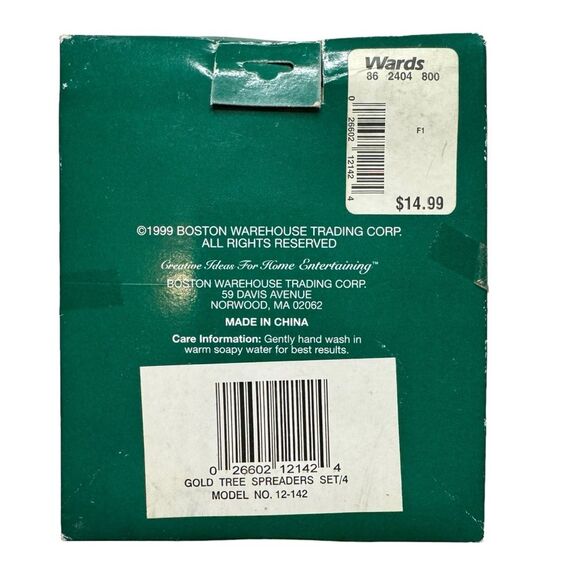 Vintage Christmas tree butter/cheese spread knives charcuterie board - Picture 3 of 4